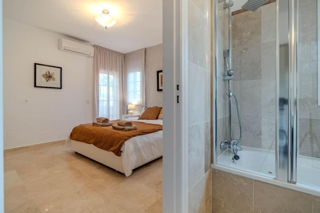 Cozy Villa in Marbella-Estepona - 2
