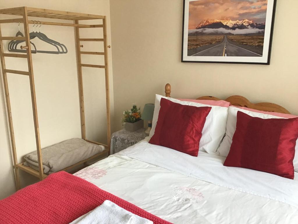 2 Ringolds Way, Street