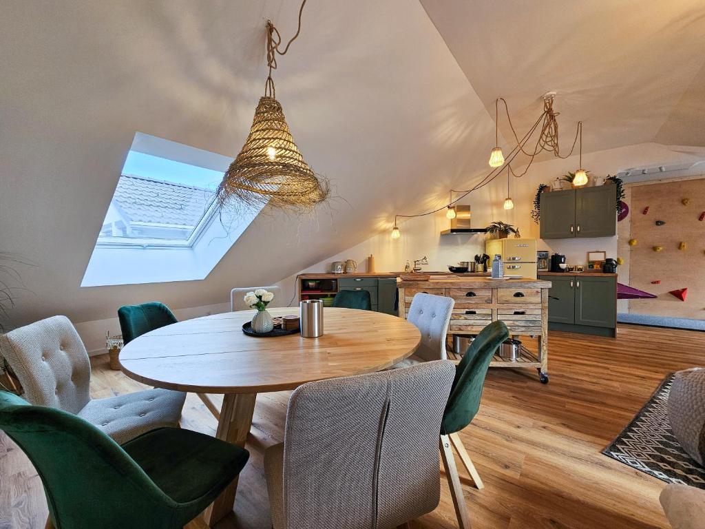 BETTER l boho apartment l Kletterwand - 5