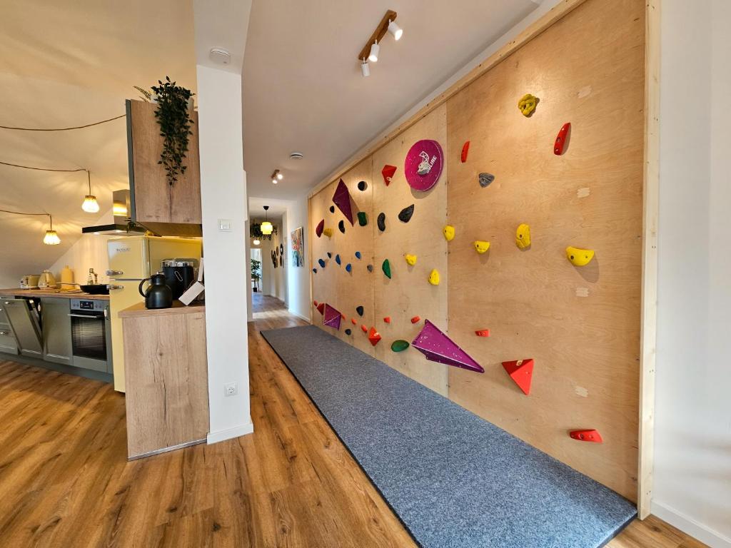 BETTER l boho apartment l Kletterwand - 3