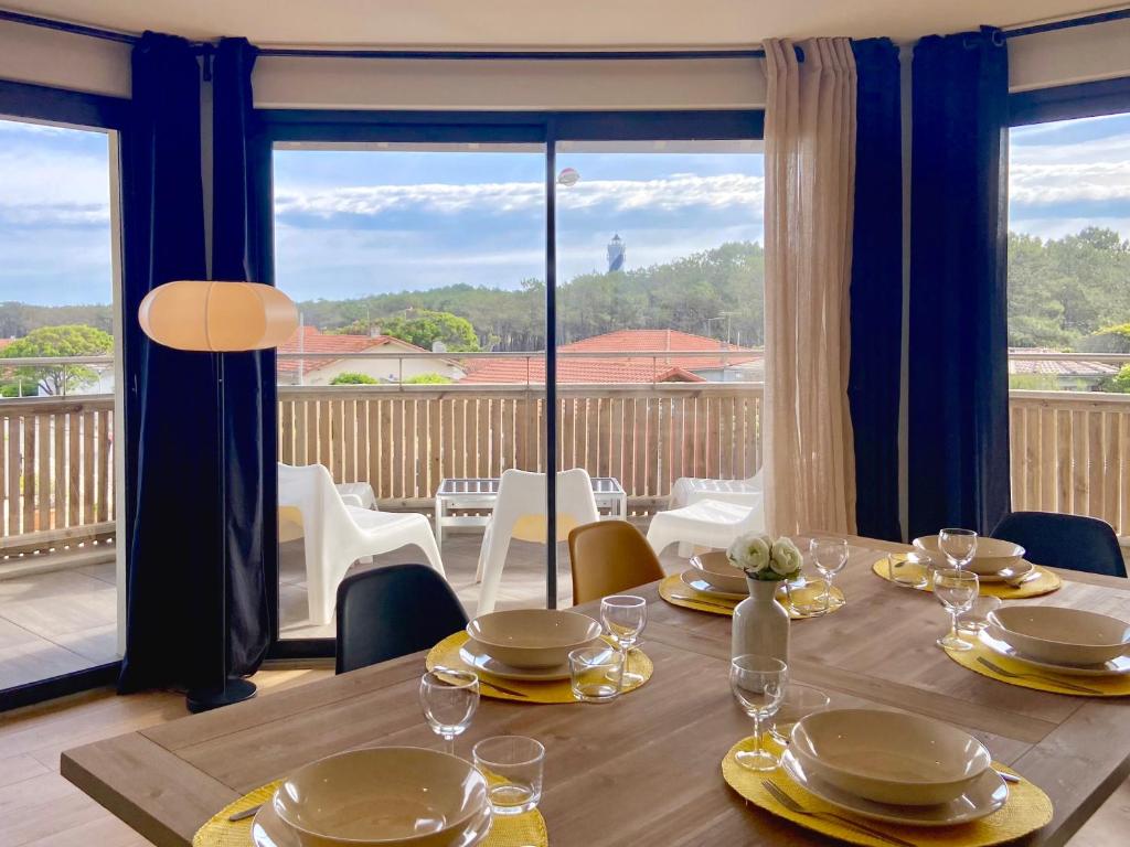 Vue Phare - Au Coeur de Contis Plage, Saint-Julien-en-Born