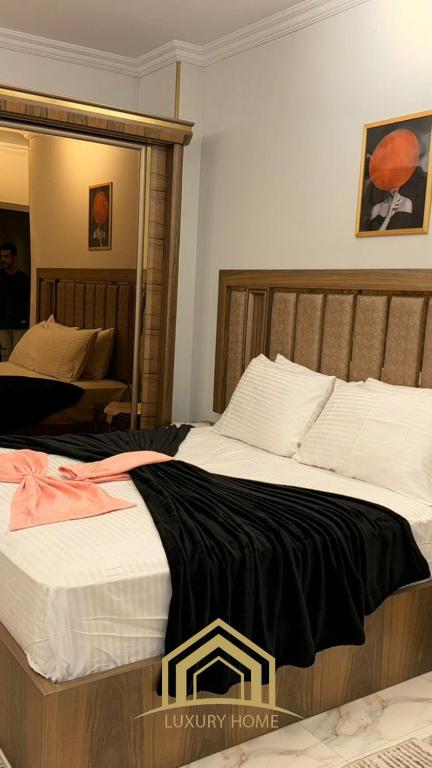 Luxury Home Number 8, Káhira