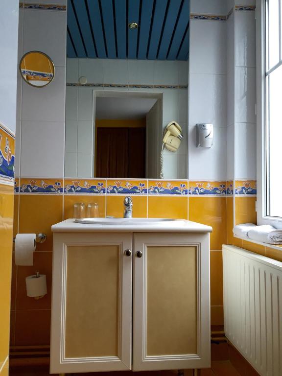 Hotel de Normandie photo