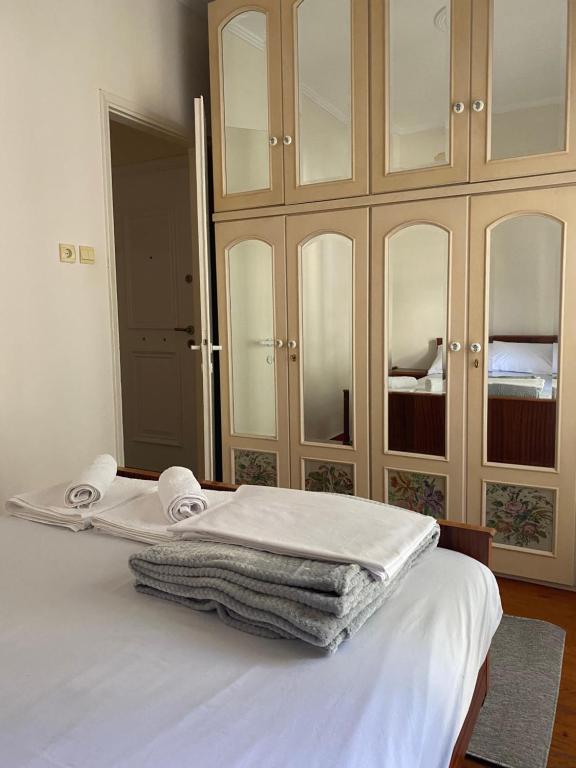 Kalfas Apartment, Néa Michanióna