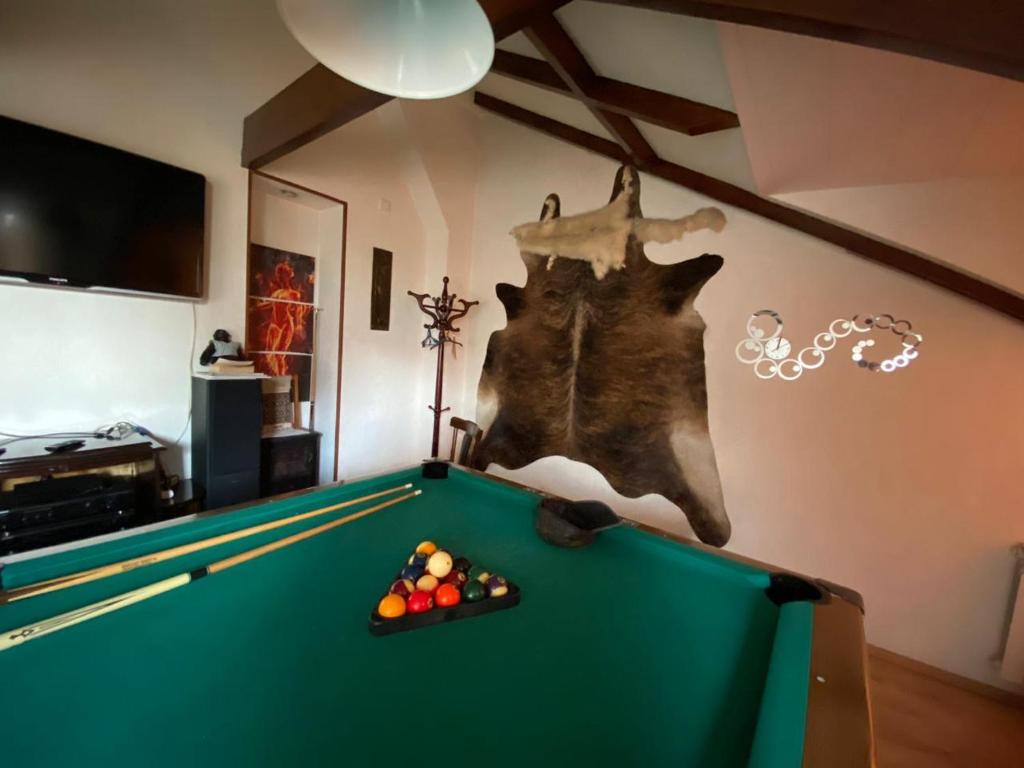 Loft with Pool Table, Baku