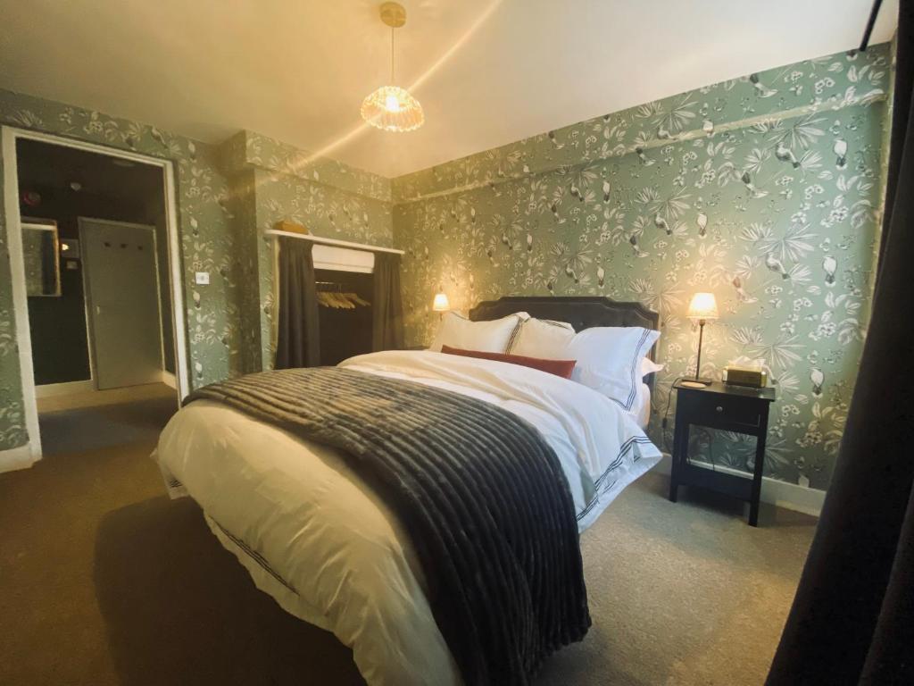 Sandford Mount in the Costwolds, Charlbury