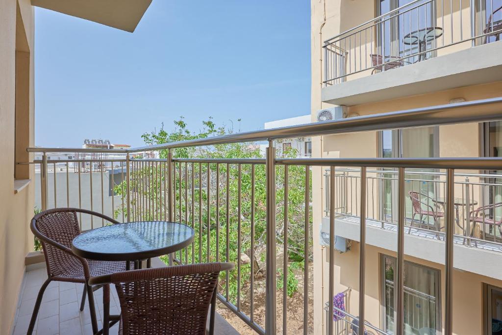 Acropolis Apartments — Hotel rooms in Hersonissos