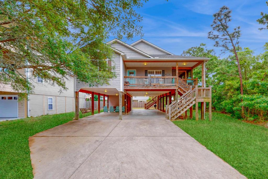 Sweet and Salty, Oak Island