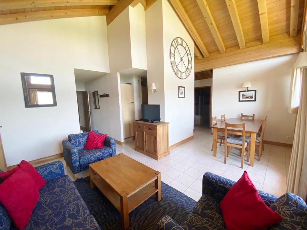 Appartement 4 pièces, 6-7 pers, balcons et parking, Morillon 1100 - 1