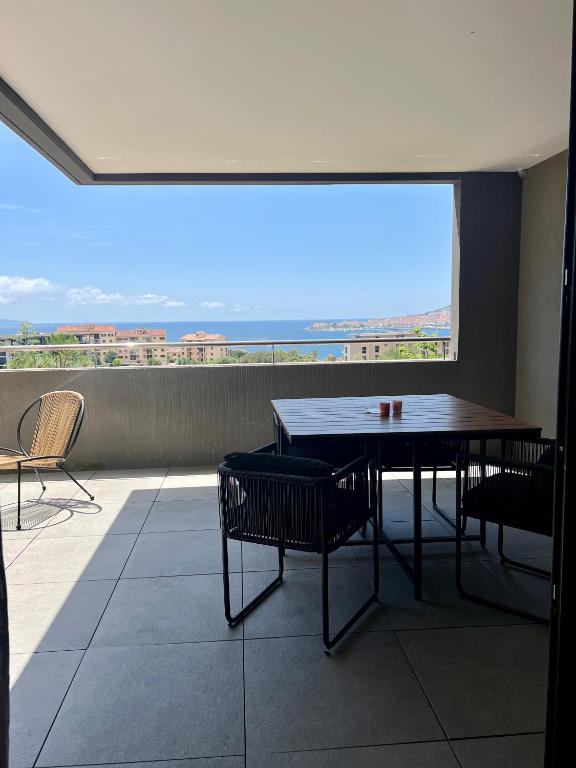 T2 Ajaccio vue mer - 5