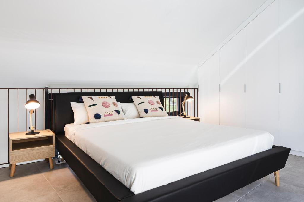 Valencia Apartments by Olala Homes - 4