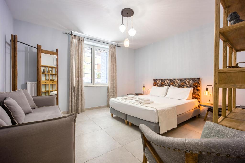 Bentzi...Boutique Apartment in Pangrati, Superior Suite (2) for 4 guests, Atenas
