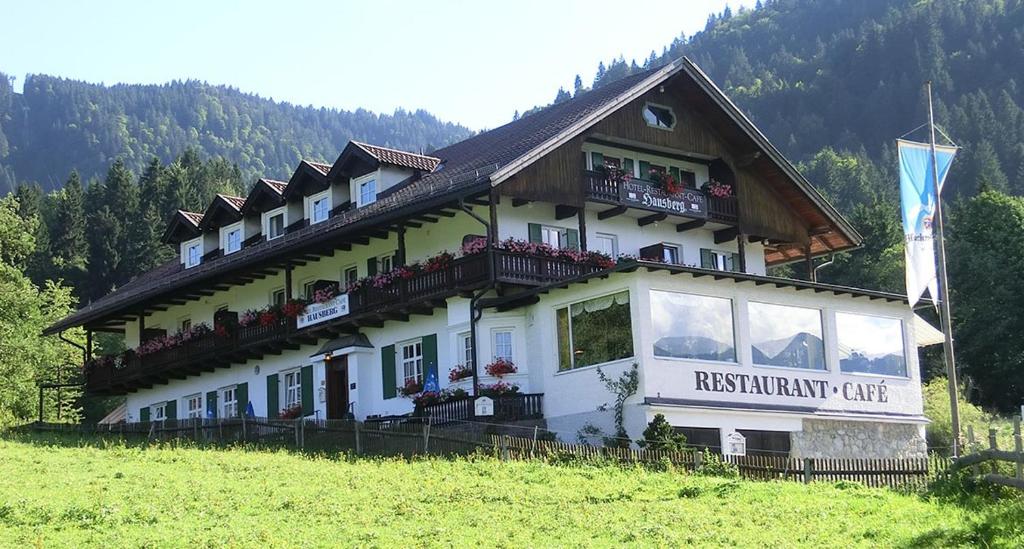 Hotel Restaurant Hausberg Garmisch-Partenkirchen - 3