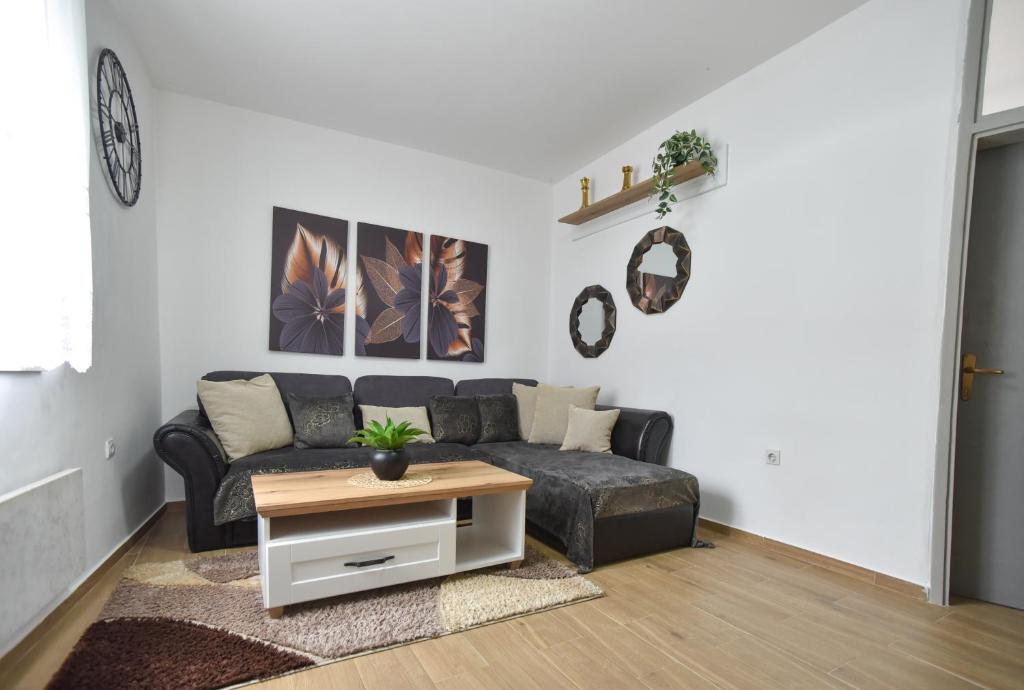 Old Town Royal Residence - 5