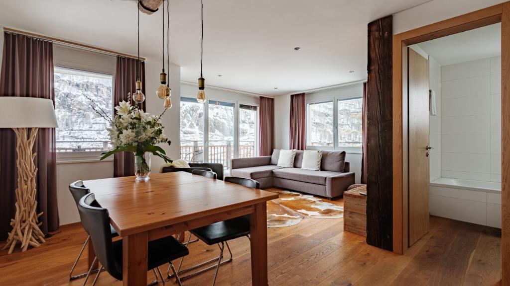 Chalet Luna by Zermatt Premium Apartments - 2