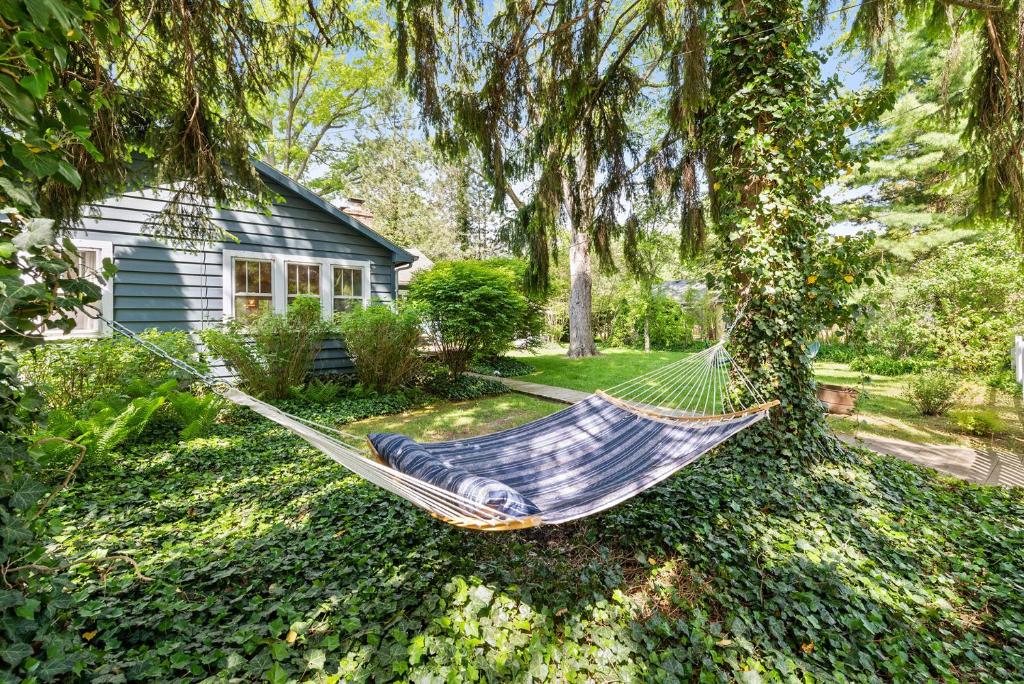 Nan's Escape, Union Pier