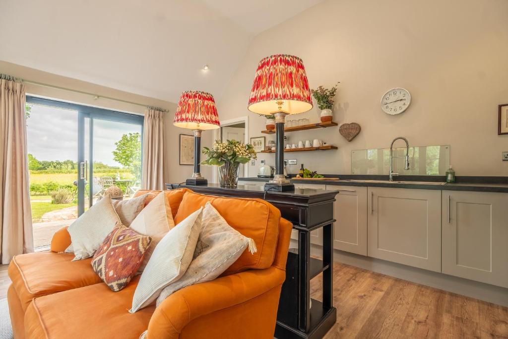 Elegant luxurious cottage - The Dove House, Ipswich