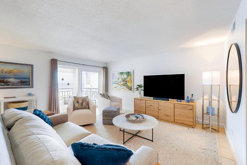 Soreno Del Sol 214, Clearwater Beach