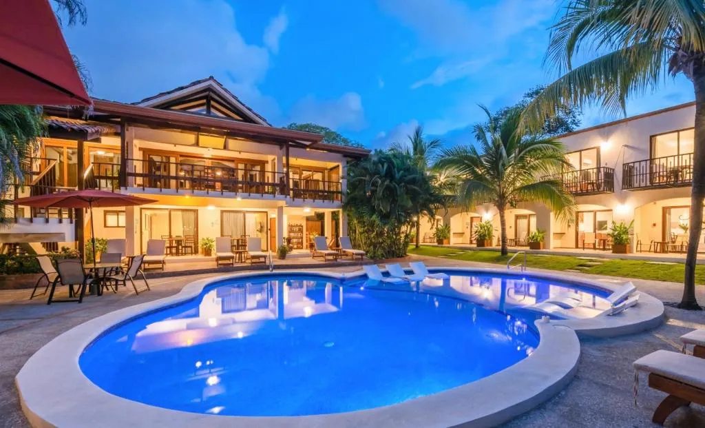 The Coast Beachfront Hotel, hotel in Tamarindo