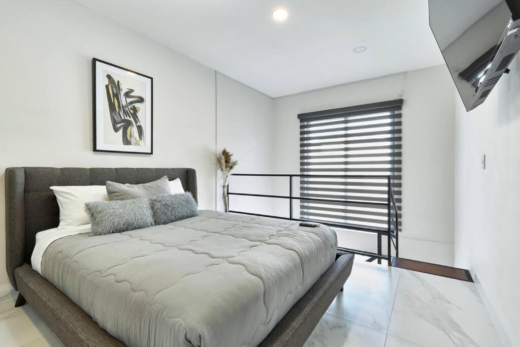 Spacious & Beautiful 1-Bdrm W-Pool Condo Diana, Cabo San Lucas