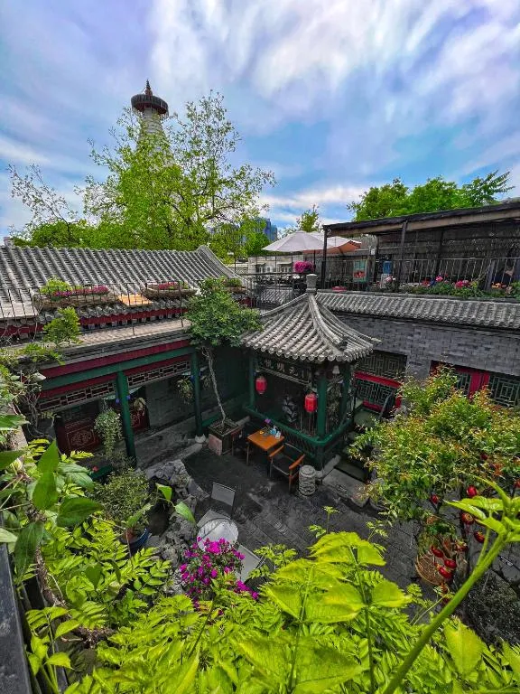 北京悦明元星空白塔景观四合院民宿，位于北京的酒店