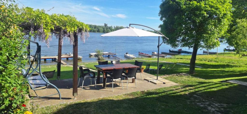 Kuća za odmor Takač, Batina