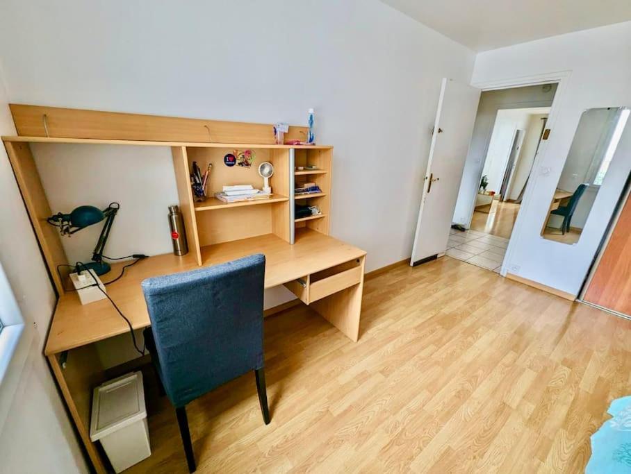 Chambre au Cœur Grenoble - Calme & Tout Equipé avec WIFI - 4