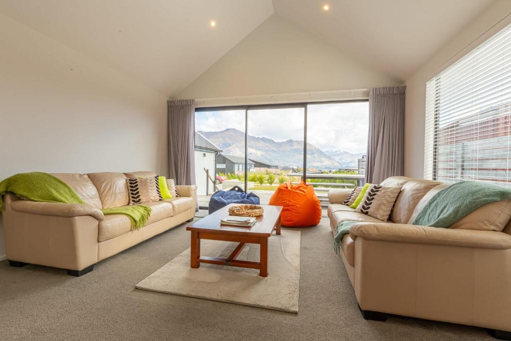 Fantastic Views on Farrant Dr, Wanaka