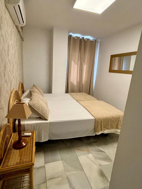 Puerto Banus Duplex Centric WaterFront 3 Bedroom - 4