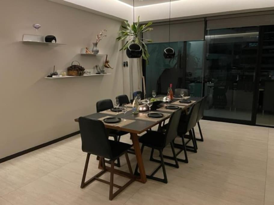 Fantastic designer apartment, beachfront! - 5