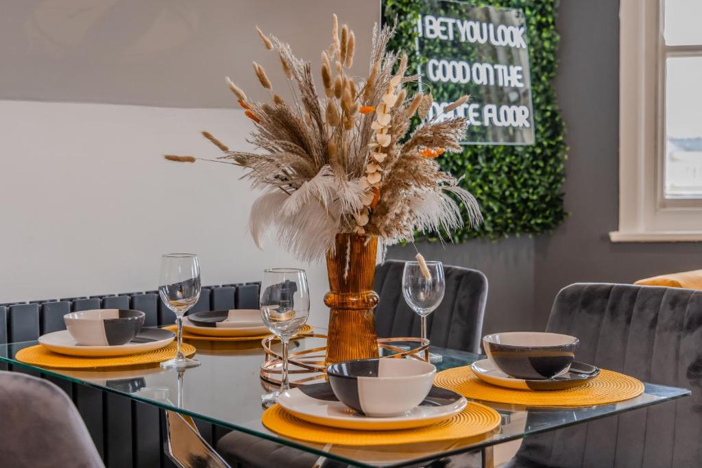 Free Parking I Sea View I 2 Bedroom Morden Flat I Square and Sea View, Brighton & Hove