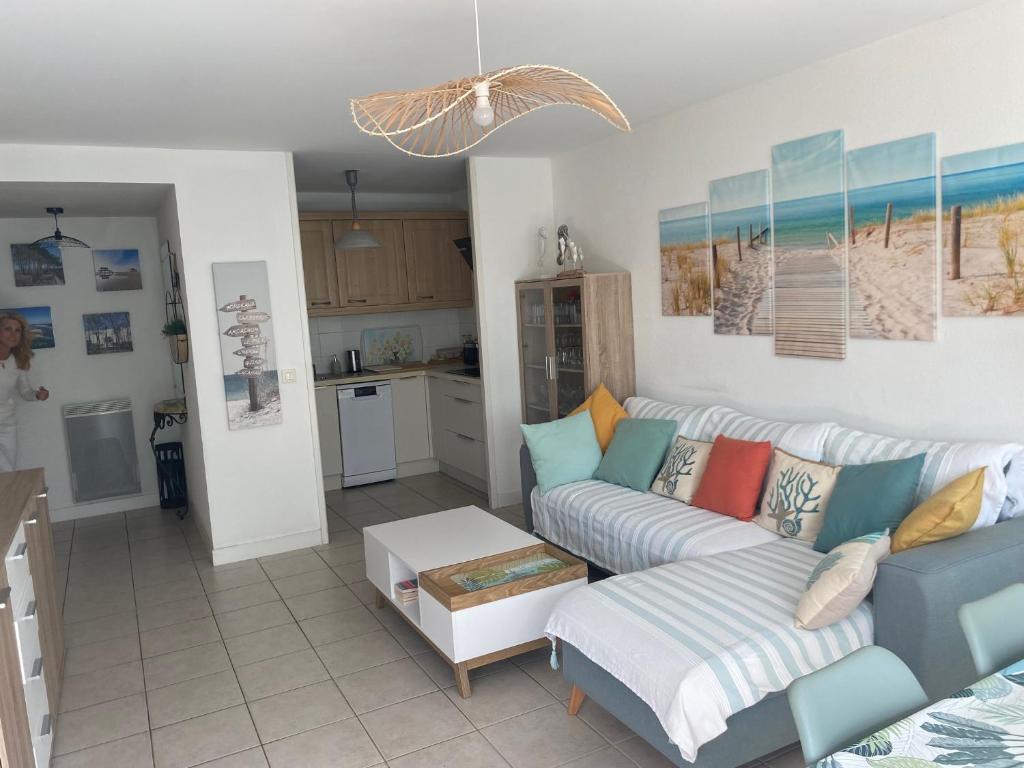 Appartement de charme T3 avec petit jardin et parking - 4