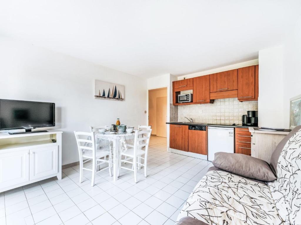 Apartment Caesar Domus-4 by Interhome - 2