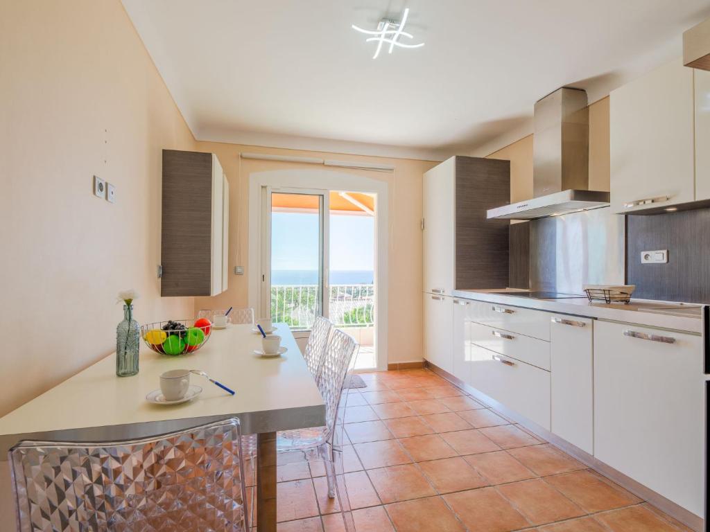 Apartment Le Forum de la Mer-2 by Interhome - 2