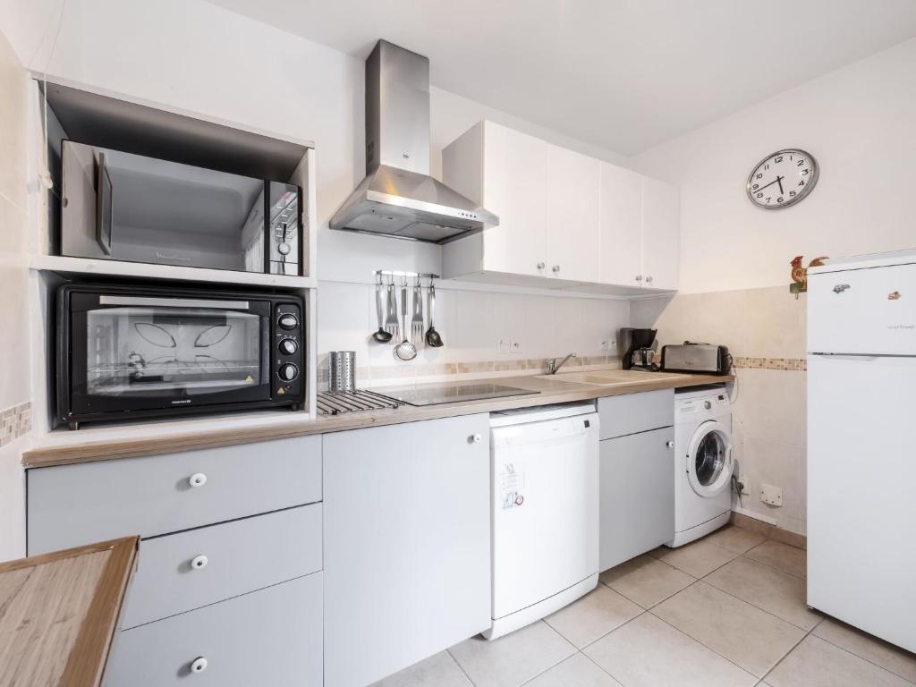 Apartment Beau Rivage-2 by Interhome - 5