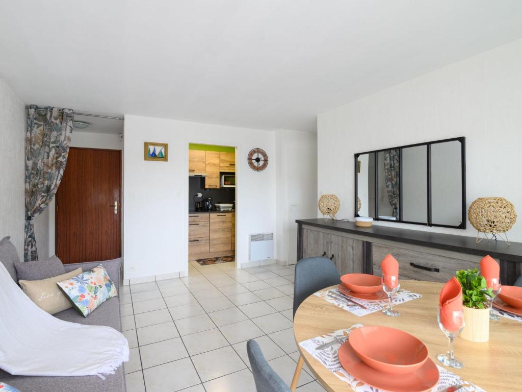 Apartment Bosquets 2 pièces balcon by Interhome - 3