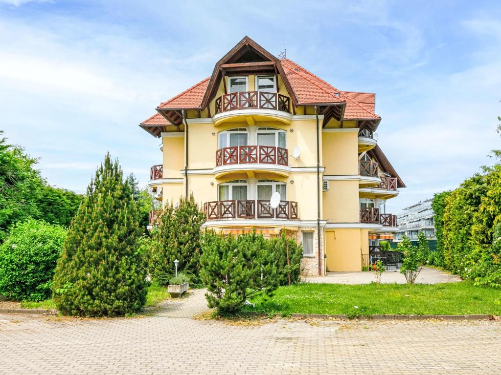 Apartment Charlie by Interhome, Balatonlelle