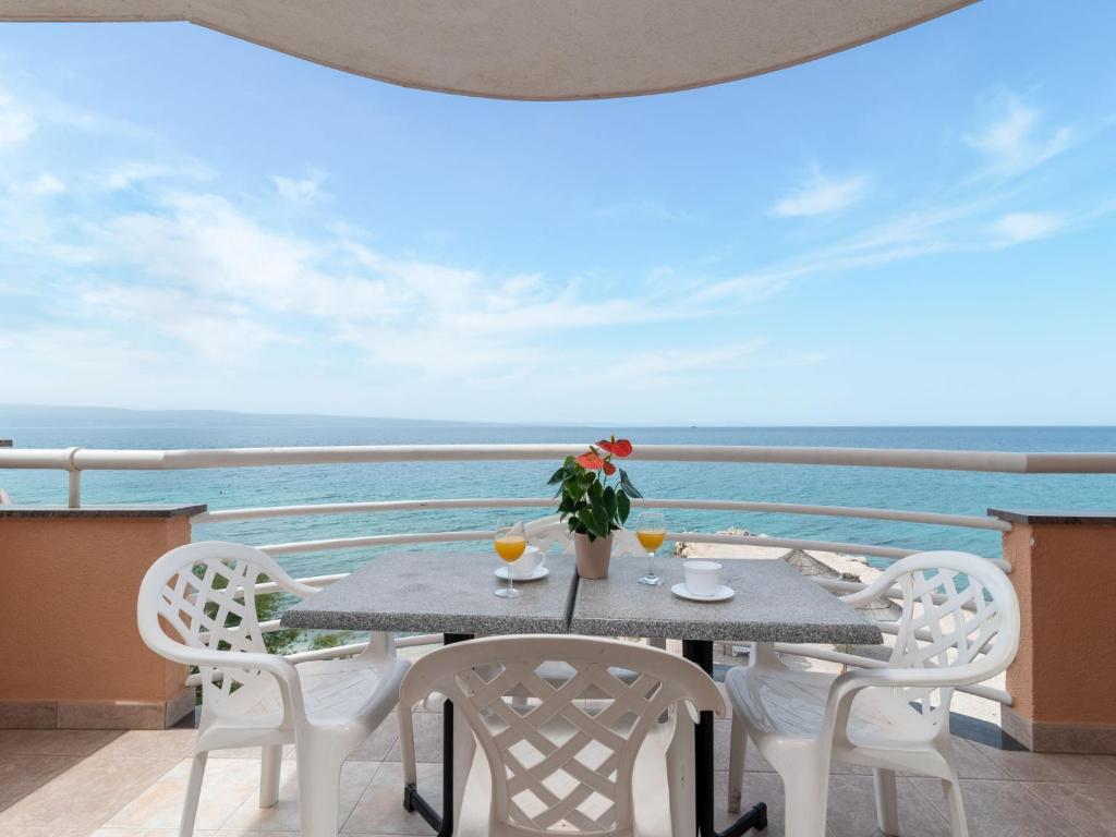 Studio Studio 17 by Interhome, Podstrana