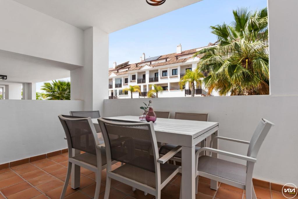 ViVi Homes - El Sembrador Pool, Terrace & Golf - 4