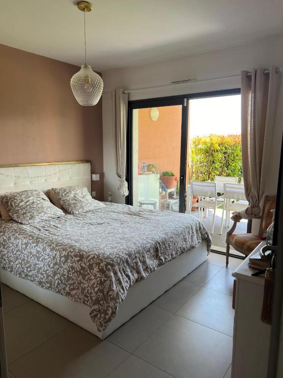 Joli 3 pièces ensoleillé sur les hauteurs de Nice - 2