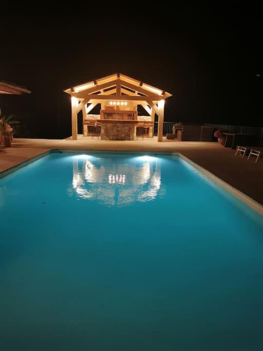 Great location and stunning views - 3