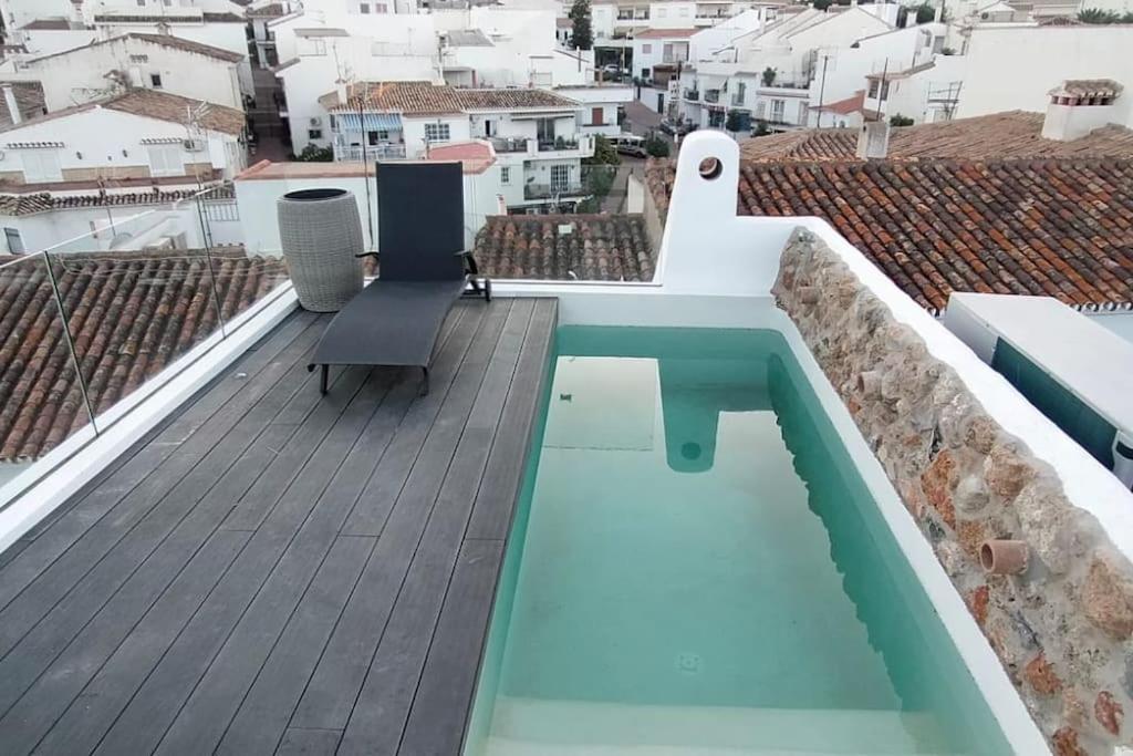 I AM Poolhouse, Benalmádena