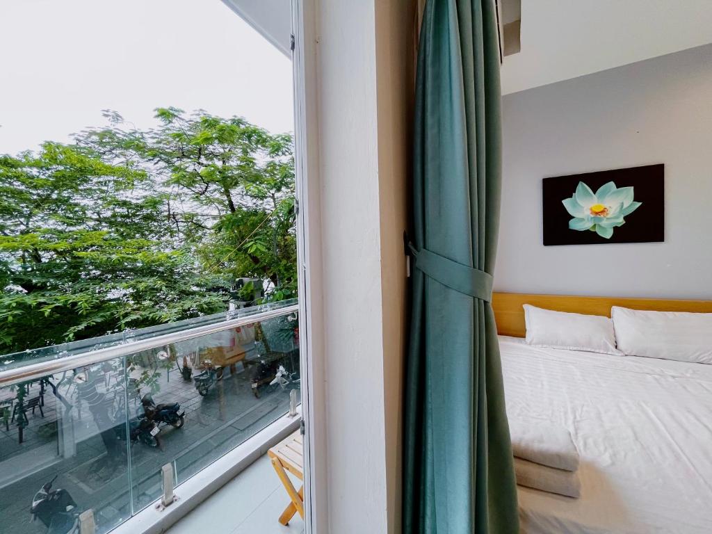 Hanoi Home 2 - Lake View Apartment