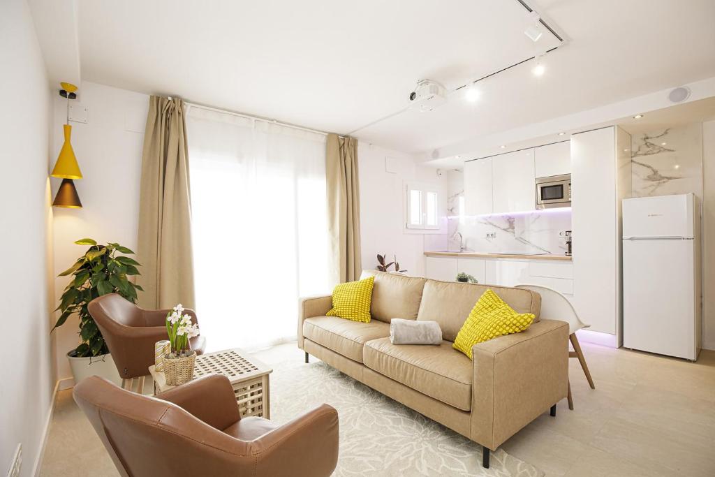 Apartamento de tres habitaciones en Girona - 1