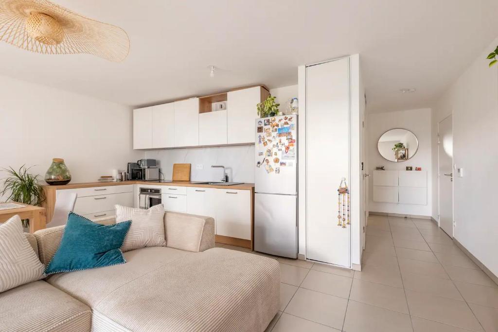 Cozy and charming centrally located apartment - 2