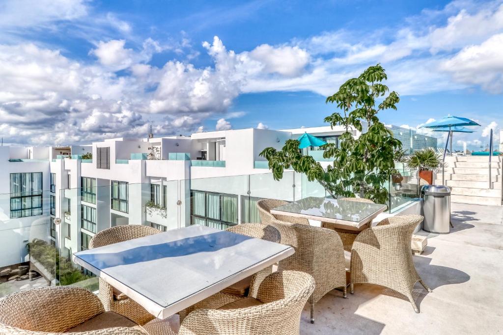 Anah Suites #202 N - 2