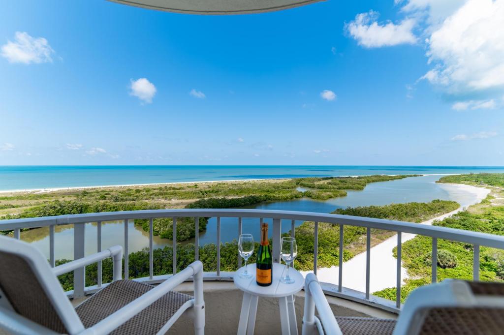 Panoramic Views, Private Balcony on 15th Floor, End Unit, Marco Island