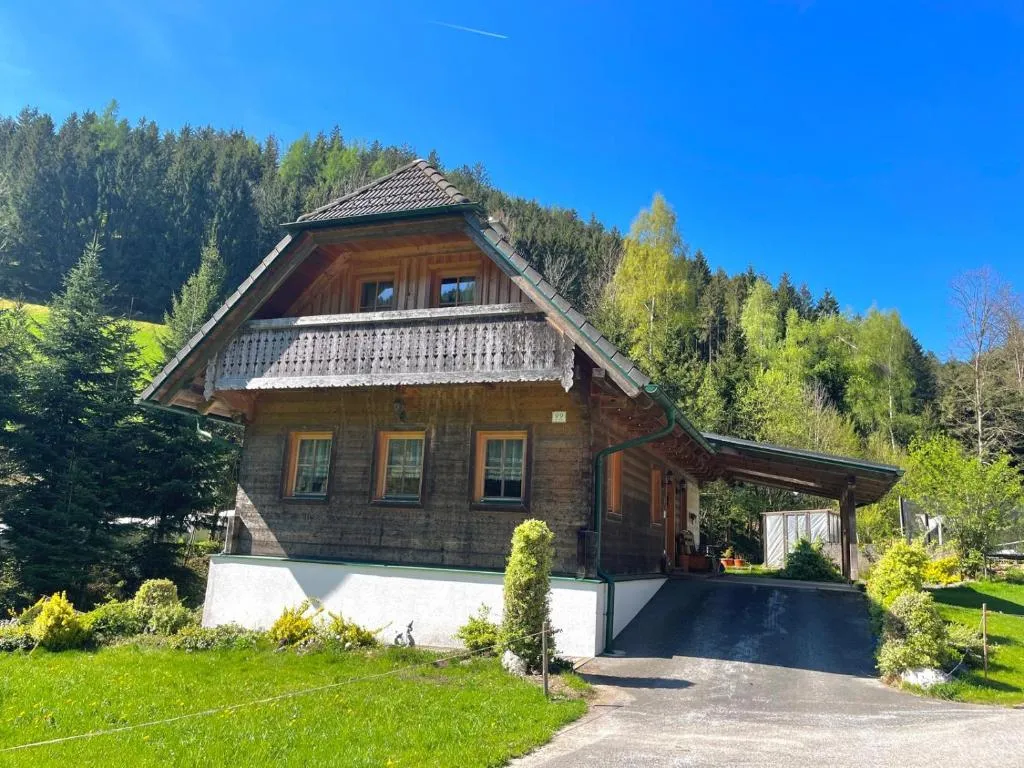 Ferienhaus Naintschbauer, hotel in Anger