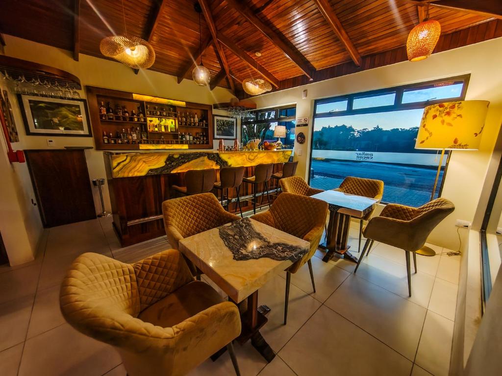 Bar/lounge