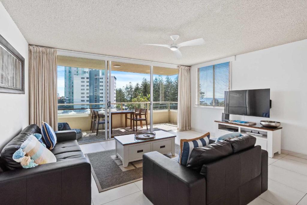 Wyuna Ocean Views in Burleigh, Gold Coast